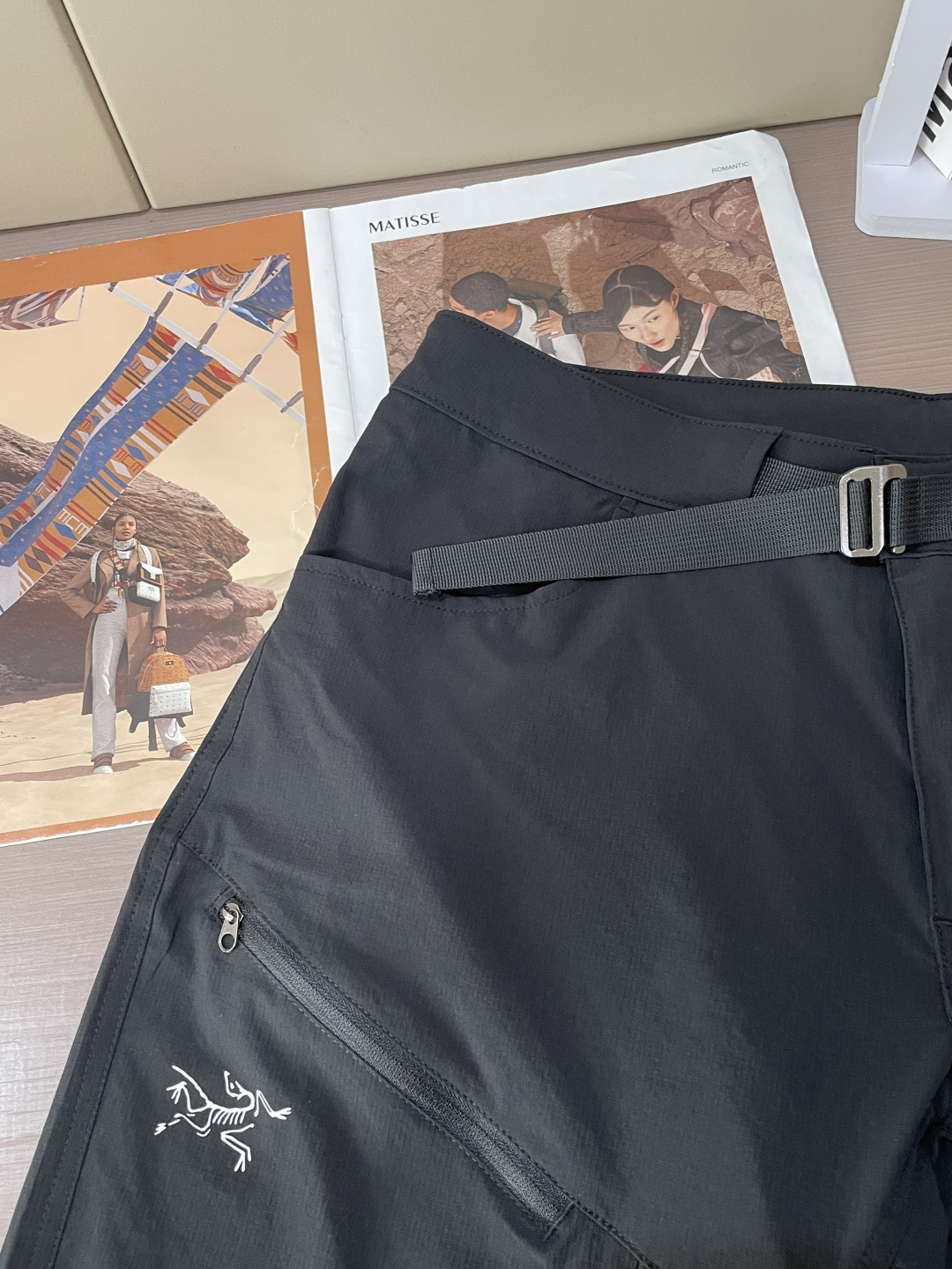 鸟家 26新品短裤  冰感速干面料，夏日体感直降3℃ 采用高弹冰丝速干面料，触感丝滑凉感，上身自带降温buff，告别夏日