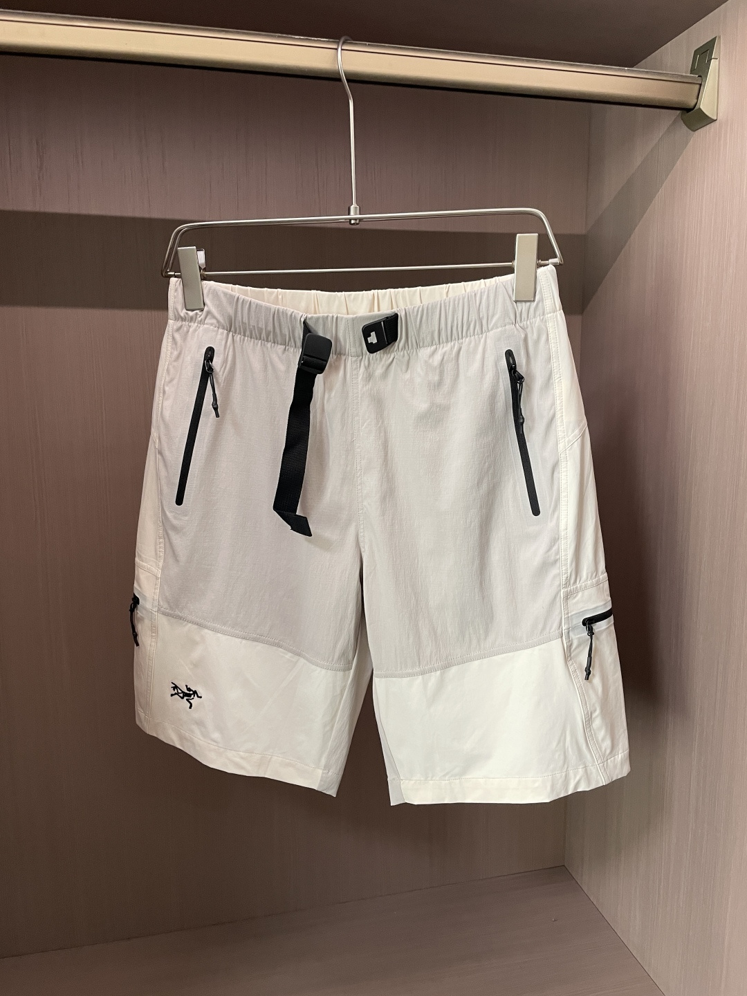 鸟家 26新品短裤  冰感速干面料，夏日体感直降3℃ 采用高弹冰丝速干面料，触感丝滑凉感，上身自带降温buff，告别夏日