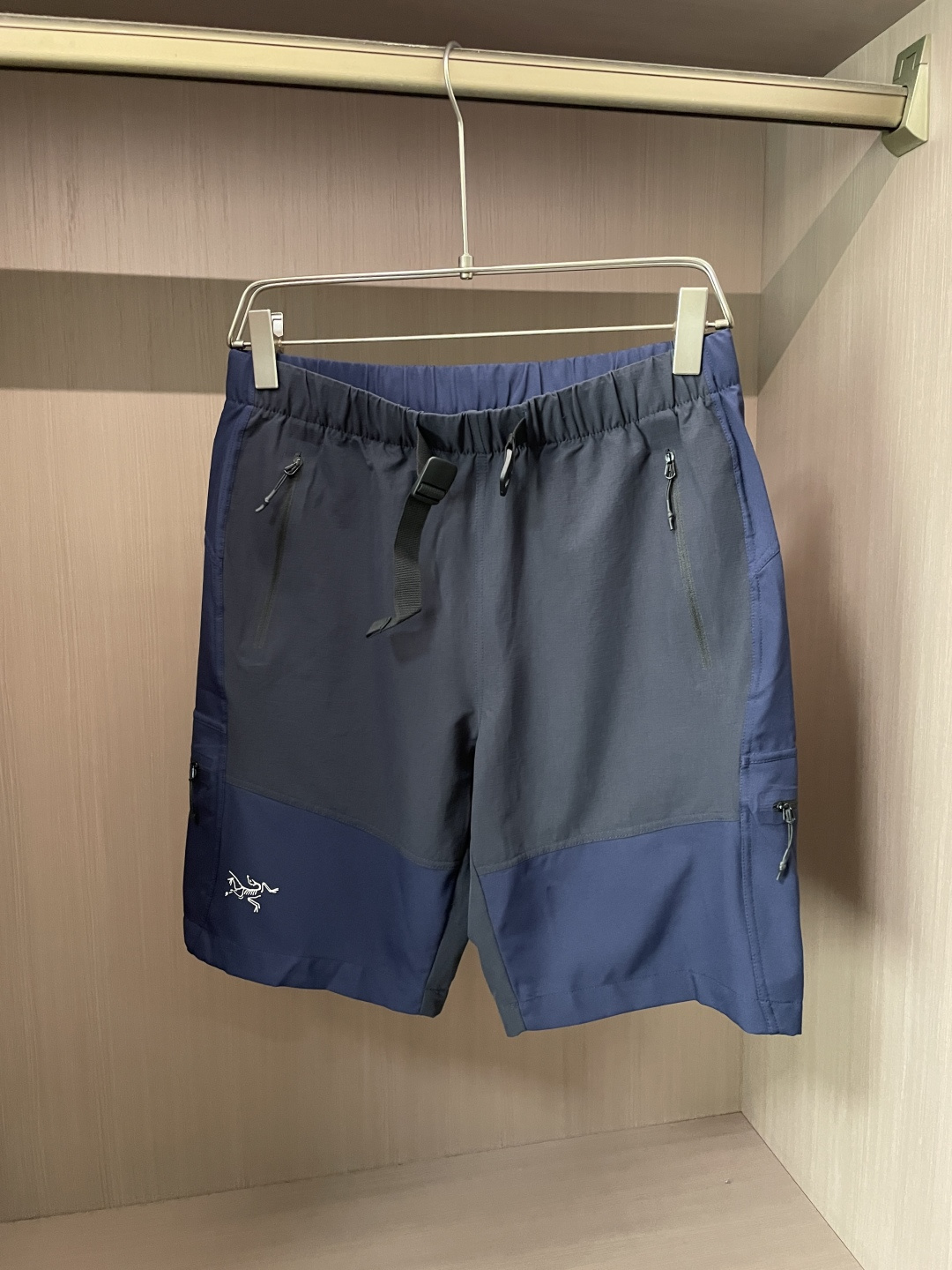 鸟家 26新品短裤  冰感速干面料，夏日体感直降3℃ 采用高弹冰丝速干面料，触感丝滑凉感，上身自带降温buff，告别夏日