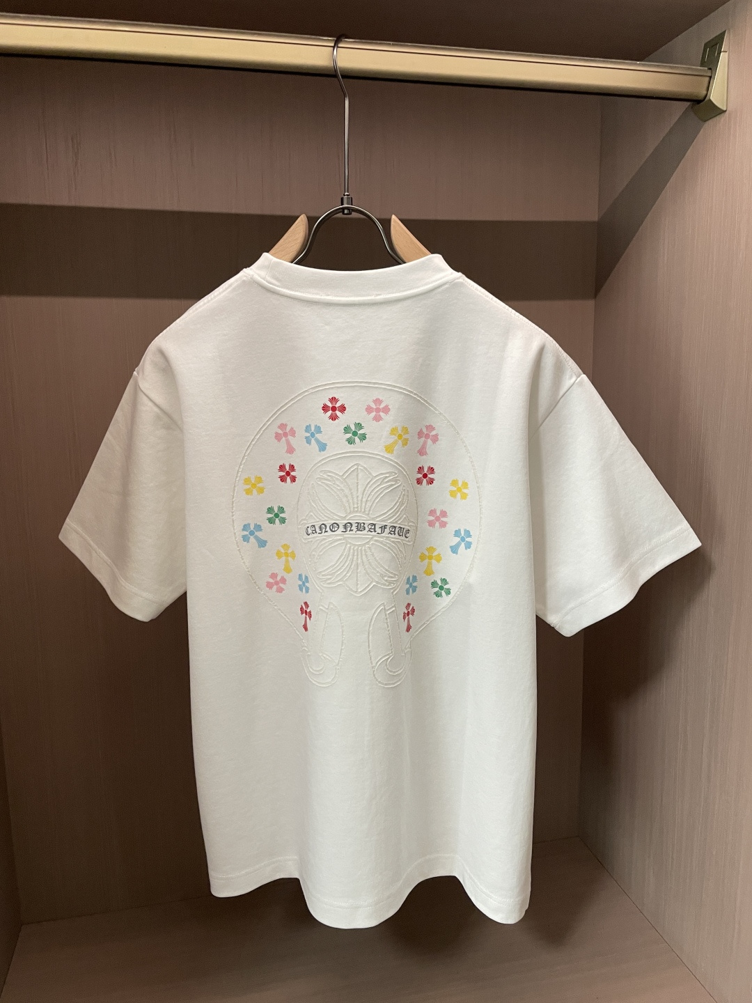 ·   克罗心 官网同款 官网同款 官网同款⚠️ 重磅推荐！2026ss夏装新品 专柜在售 最新系列图案logo短袖T恤