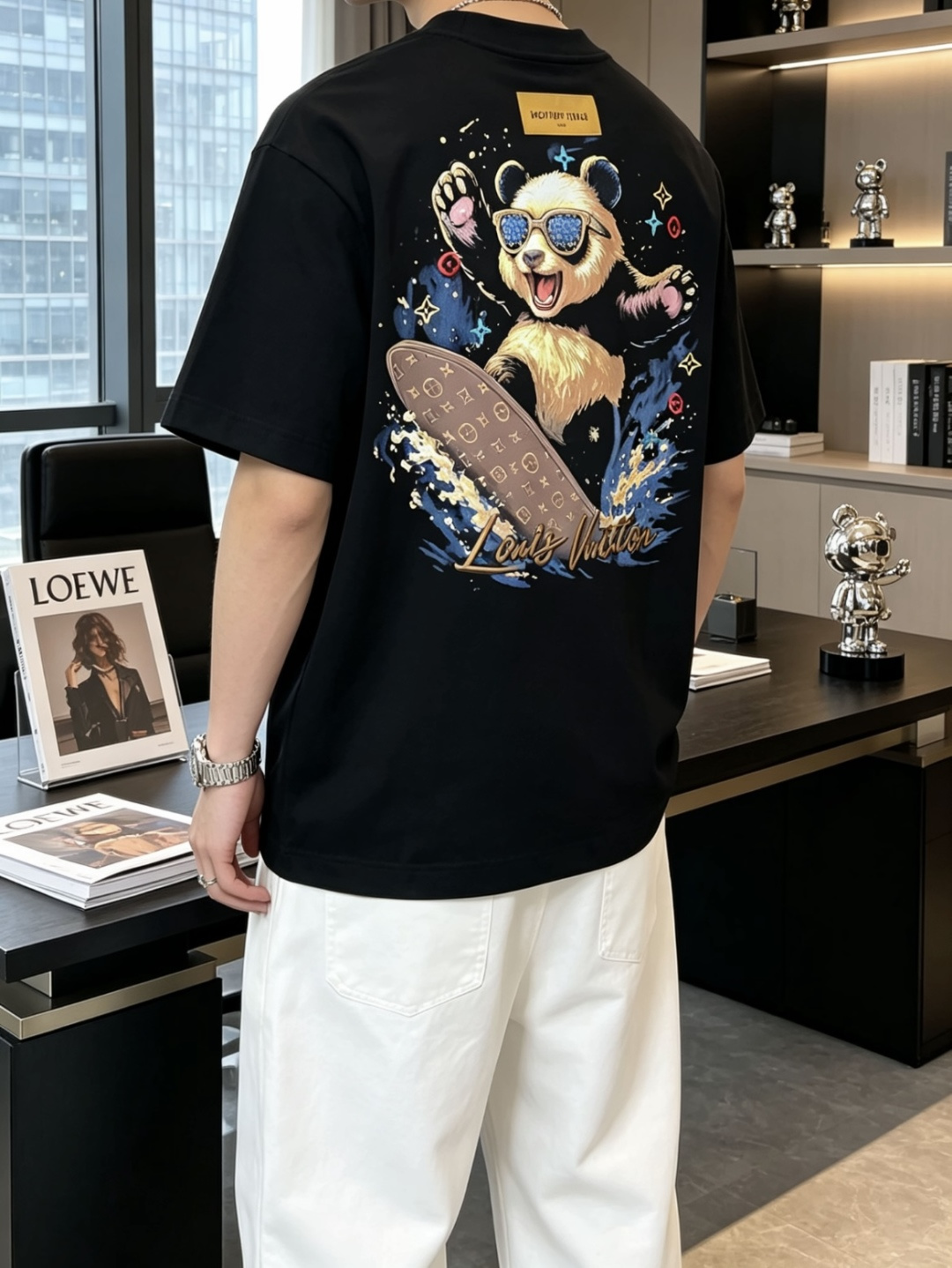 ·   Lv  官网同款 官网同款 官网同款⚠️ 重磅推荐！2026ss夏装新品 专柜在售 最新系列图案logo短袖T恤