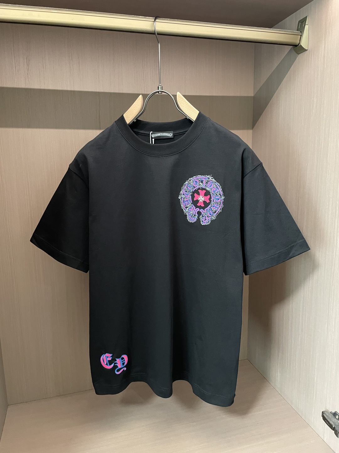 ·   克罗心 官网同款 官网同款 官网同款⚠️ 重磅推荐！2026ss夏装新品 专柜在售 最新系列图案logo短袖T恤