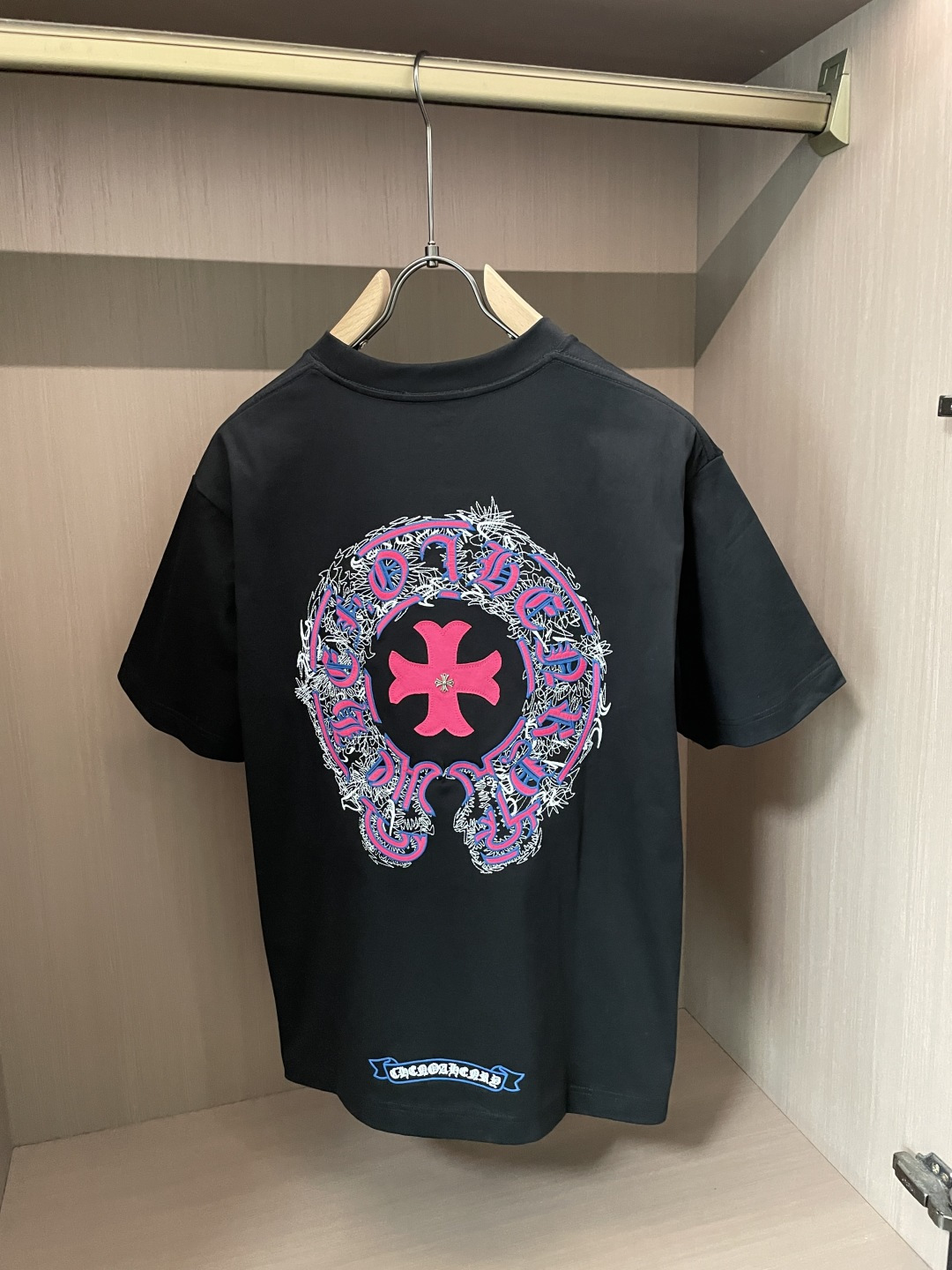 ·   克罗心 官网同款 官网同款 官网同款⚠️ 重磅推荐！2026ss夏装新品 专柜在售 最新系列图案logo短袖T恤