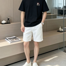 Bur 经典战马刺绣小标T恤,黑白双色刚需款。 精致彩色骑士战马刺绣,低调英伦轻奢质感,重磅纯棉软糯有型,版型宽松不挑身 Bur 经典战马刺绣小标T恤,黑白双色刚需款。 精致彩色骑士战马刺绣,低调英伦轻奢质感,重磅纯棉软糯有型,版型宽松不挑身