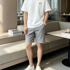 罗意威经典Anagram彩色刺绣T恤,黑白双色百搭不出错。 胸口精致多色刺绣徽章,低调又有设计巧思,面料软糯透气,简约基 罗意威经典Anagram彩色刺绣T恤,黑白双色百搭不出错。 胸口精致多色刺绣徽章,低调又有设计巧思,面料软糯透气,简约基