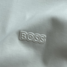 Boss 2026春夏 官网同步 熟男 轻熟男 最爱款式 经典大气百搭商务休闲Polo领T恤 采用进口双丝光珠地棉面料 Boss 2026春夏 官网同步 熟男 轻熟男 最爱款式 经典大气百搭商务休闲Polo领T恤 采用进口双丝光珠地棉面料