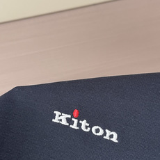 Kiton 2026春夏 官网同步 熟男 轻熟男 最爱款式 经典大气百搭商务休闲Polo领T恤 采用进口双丝光珠地棉面料 Kiton 2026春夏 官网同步 熟男 轻熟男 最爱款式 经典大气百搭商务休闲Polo领T恤 采用进口双丝光珠地棉面料