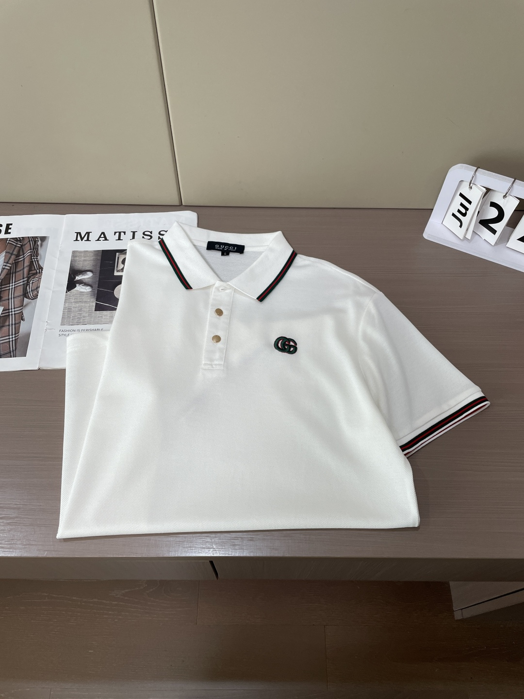 Gucc 2026春夏 官网同步 熟男 轻熟男 最爱款式 经典大气百搭商务休闲Polo领T恤 采用进口双丝光珠地棉面料 Gucc 2026春夏 官网同步 熟男 轻熟男 最爱款式 经典大气百搭商务休闲Polo领T恤 采用进口双丝光珠地棉面料