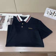 Gucc 2026春夏 官网同步 熟男 轻熟男 最爱款式 经典大气百搭商务休闲Polo领T恤 采用进口双丝光珠地棉面料 Gucc 2026春夏 官网同步 熟男 轻熟男 最爱款式 经典大气百搭商务休闲Polo领T恤 采用进口双丝光珠地棉面料