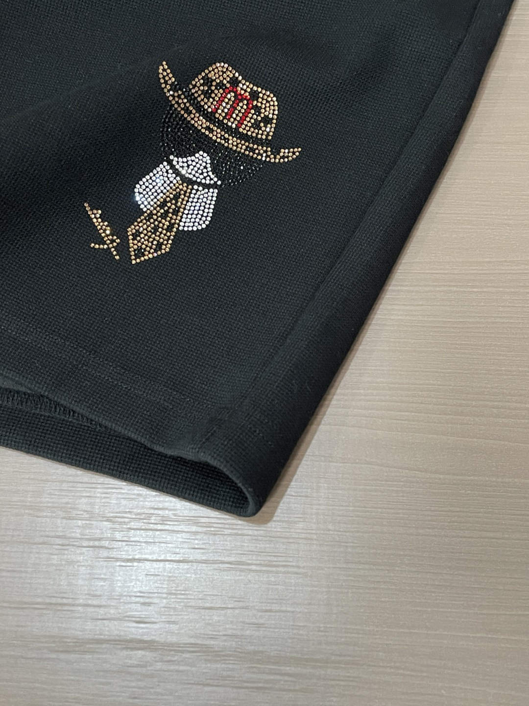 FD 2026夏季短裤！百搭松紧腰休闲五分裤！松紧腰 两侧插袋 面料采用客供定织高支纯棉料，上身透气，柔软亲肤，手感细腻