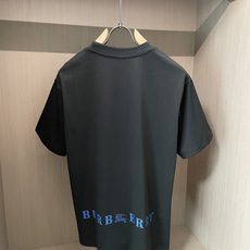 Bur 2026春夏款/官网同步 面料采用重磅纯棉精梳棉面料,OS宽松版型,上身版型超正!日常百搭,衣橱必备单品! 尺 Bur 2026春夏款/官网同步 面料采用重磅纯棉精梳棉面料,OS宽松版型,上身版型超正!日常百搭,衣橱必备单品! 尺
