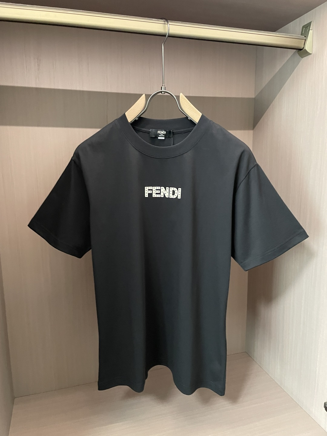 FD  2026春夏款/官网同步 面料采用重磅纯棉精梳棉面料，OS宽松版型，上身版型超正！日常百搭，衣橱必备单品！ 尺码