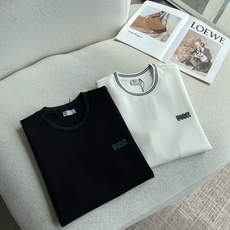 Dior 2026秋冬 男士短袖 专柜的最经典系列 最简单基础的经典款 很简单 重点看面料这次我们拿到的原厂面料!客供面 Dior 2026秋冬 男士短袖 专柜的最经典系列 最简单基础的经典款 很简单 重点看面料这次我们拿到的原厂面料!客供面