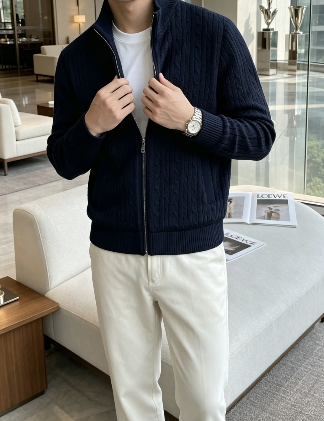 Loro Piana男士绞花立领拉链针织开衫 两色可选｜高级灰/藏青色 经典麻花纹理，复古绞花编织工艺，肌理感饱满立体，