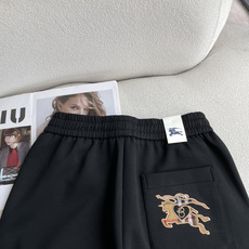 Bur 2026秋冬贸易公司全品相订单,保暖有型,客供针织纯棉混纺面料,手感软糯舒适,垂感好,搭配松紧腰直脚休闲裤 经典 Bur 2026秋冬贸易公司全品相订单,保暖有型,客供针织纯棉混纺面料,手感软糯舒适,垂感好,搭配松紧腰直脚休闲裤 经典