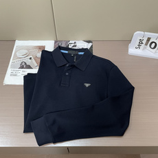 26Fw秋冬季节出品新品 Prad 男士高端成衣系列时尚轻奢经典时尚翻领长袖!纯色系列新款Polo衫,轻奢商务休闲气质高 26Fw秋冬季节出品新品 Prad 男士高端成衣系列时尚轻奢经典时尚翻领长袖!纯色系列新款Polo衫,轻奢商务休闲气质高