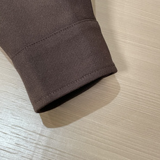 Dior男士翻领套装|简约老钱风成套穿搭 一整套省心搭配,不用费心思考上下装组合。 翻领拉链夹克,利落短款版型,下摆松紧 Dior男士翻领套装|简约老钱风成套穿搭 一整套省心搭配,不用费心思考上下装组合。 翻领拉链夹克,利落短款版型,下摆松紧