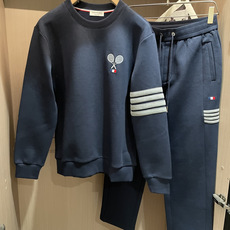 型号L903QD#,TB家 2026秋冬最新网球拍刺绣男士运动休闲裤,传统卫裤款型,简约百搭,不挑人穿,免烫面料,方便打 型号L903QD#,TB家 2026秋冬最新网球拍刺绣男士运动休闲裤,传统卫裤款型,简约百搭,不挑人穿,免烫面料,方便打