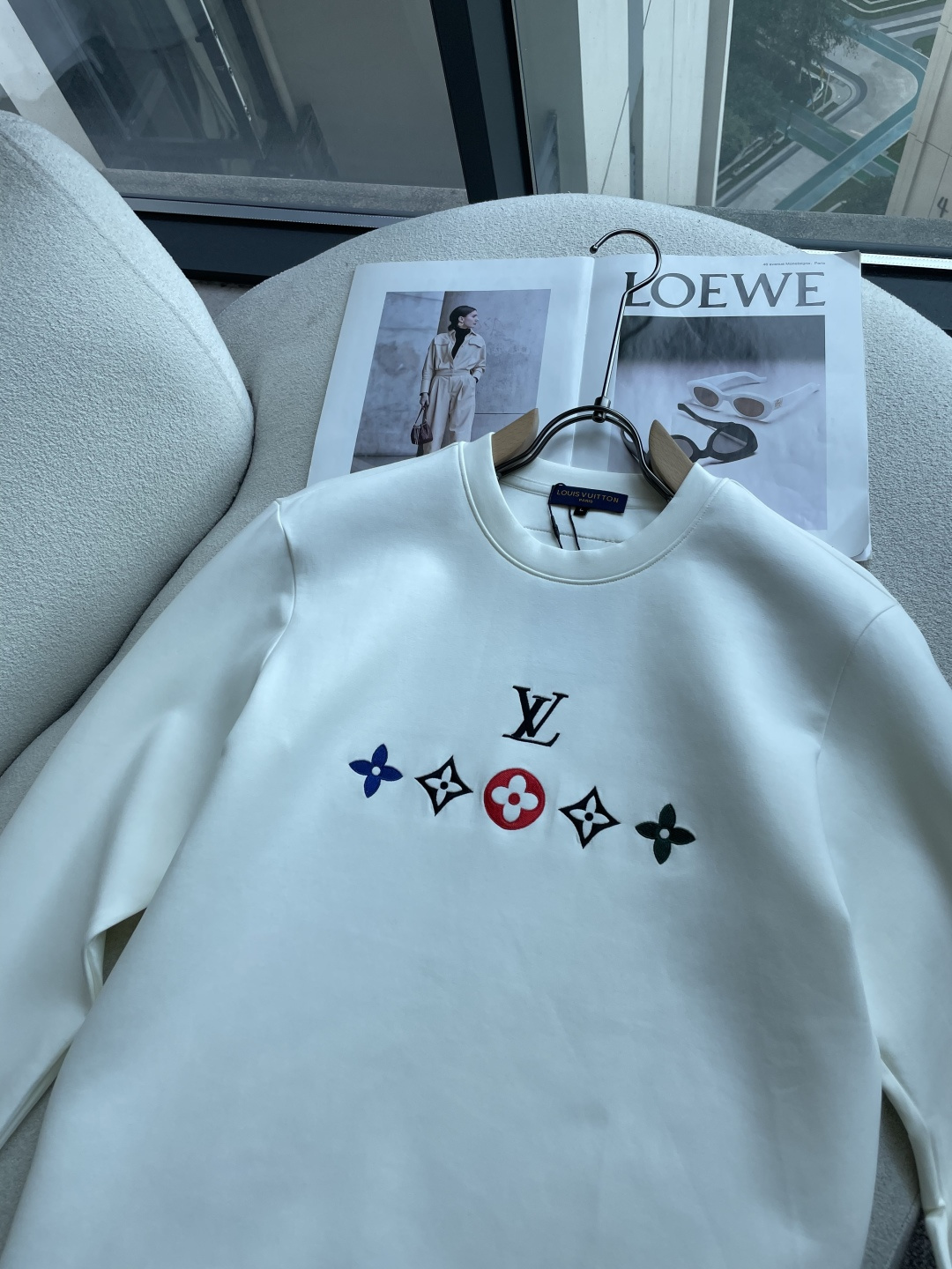 Lv  2026ss秋冬新品卫衣  高端品质 版型面料五金都是专柜1:1定制 面料是用的100%液氨空气层棉面料 身上帅