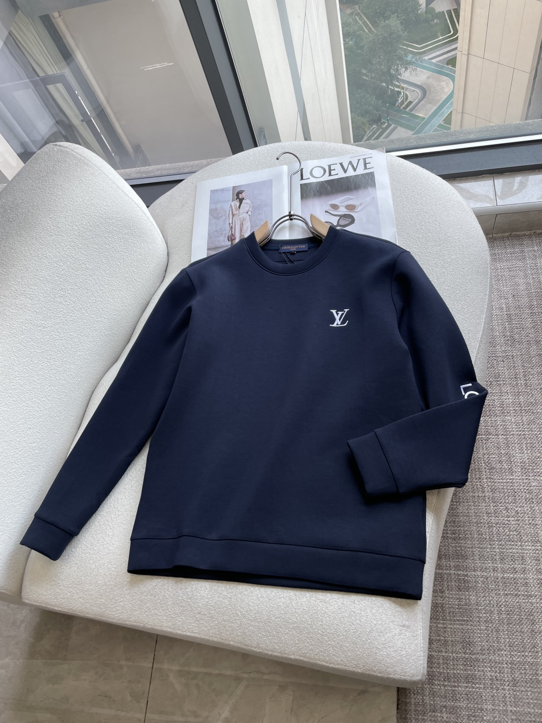 Lv  2026ss秋冬新品卫衣  高端品质 版型面料五金都是专柜1:1定制 面料是用的100%液氨空气层棉面料 身上帅