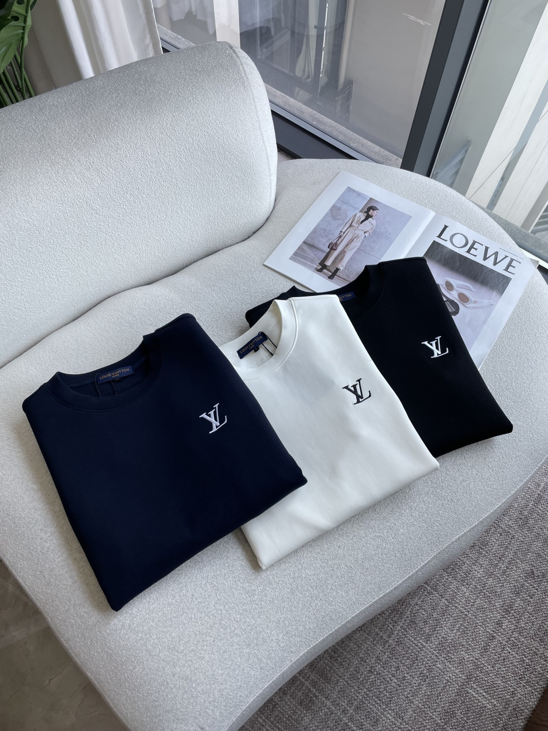 Lv  2026ss秋冬新品卫衣  高端品质 版型面料五金都是专柜1:1定制 面料是用的100%液氨空气层棉面料 身上帅
