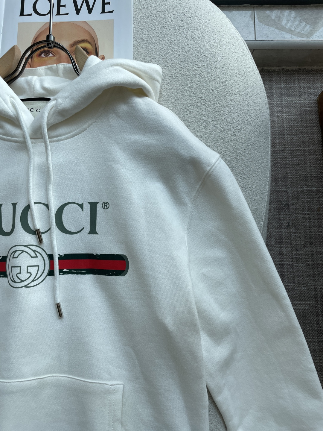Gucc 26秋冬连帽卫衣，420g高克重面料，拿到手就能感受到扎实垂感✨ 不易软塌变形，oversize宽松落肩版型 