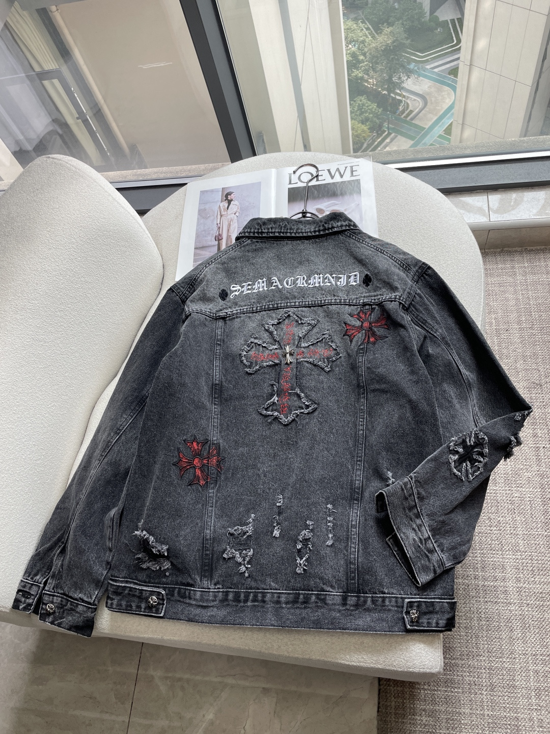 克罗星⭐⭐新品男女同款牛仔外套，时装圈人气极为火热的单品，是时尚大咖们最炙手可热扭造型的必入尤物之一，塑造性领域极高，可
