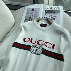 Gucc 重磅推荐!2026aw秋冬新款 专柜同步 时尚经典基础款针织衫 秋冬必备款 采用针织衫加厚毛衣,精致简洁大方 Gucc 重磅推荐!2026aw秋冬新款 专柜同步 时尚经典基础款针织衫 秋冬必备款 采用针织衫加厚毛衣,精致简洁大方