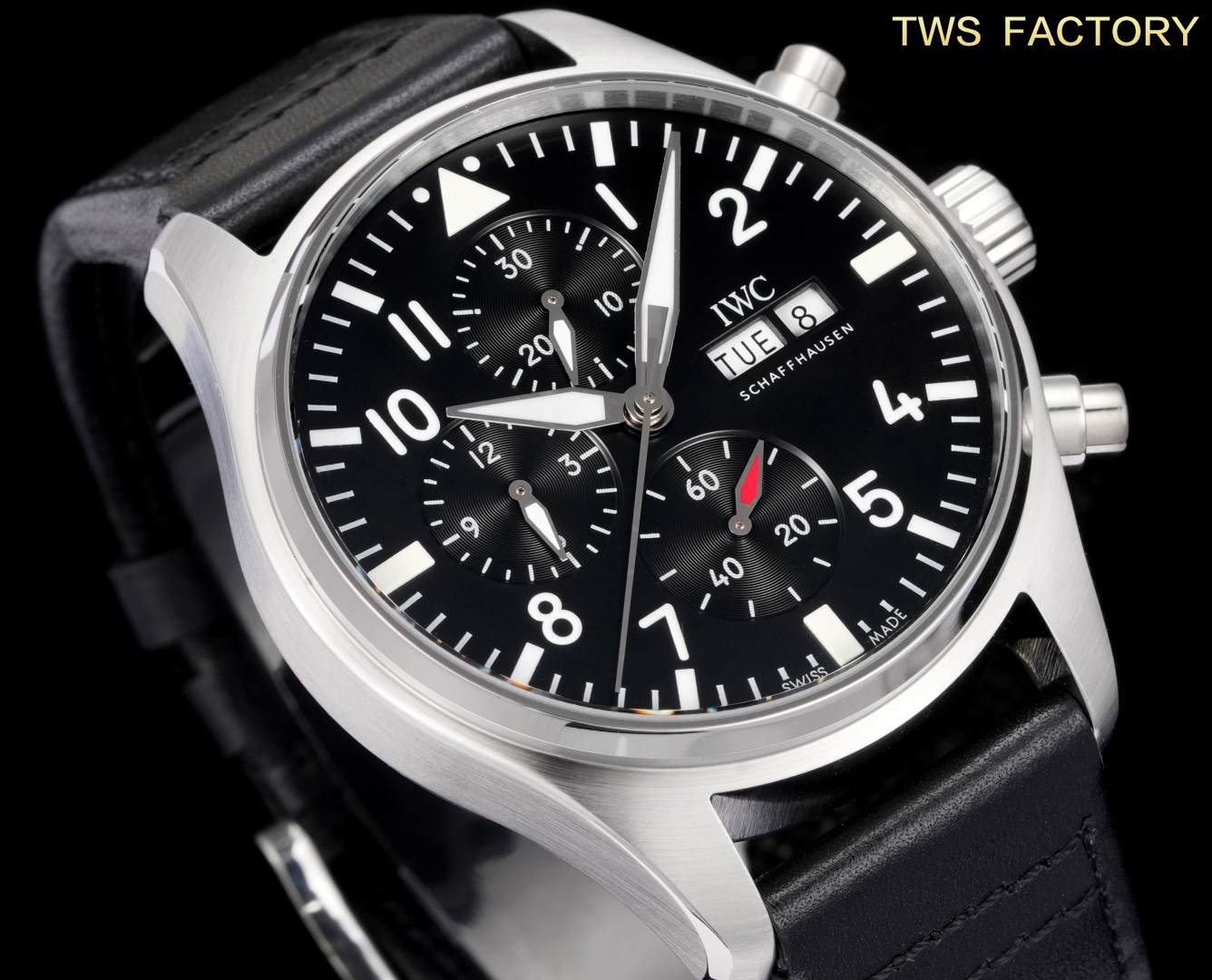 “New IWC Pilot IW388108 Watch: Titanium Effect, Classic Design, 7750 Movement, Horse Oil Green Trend” - 图片 2