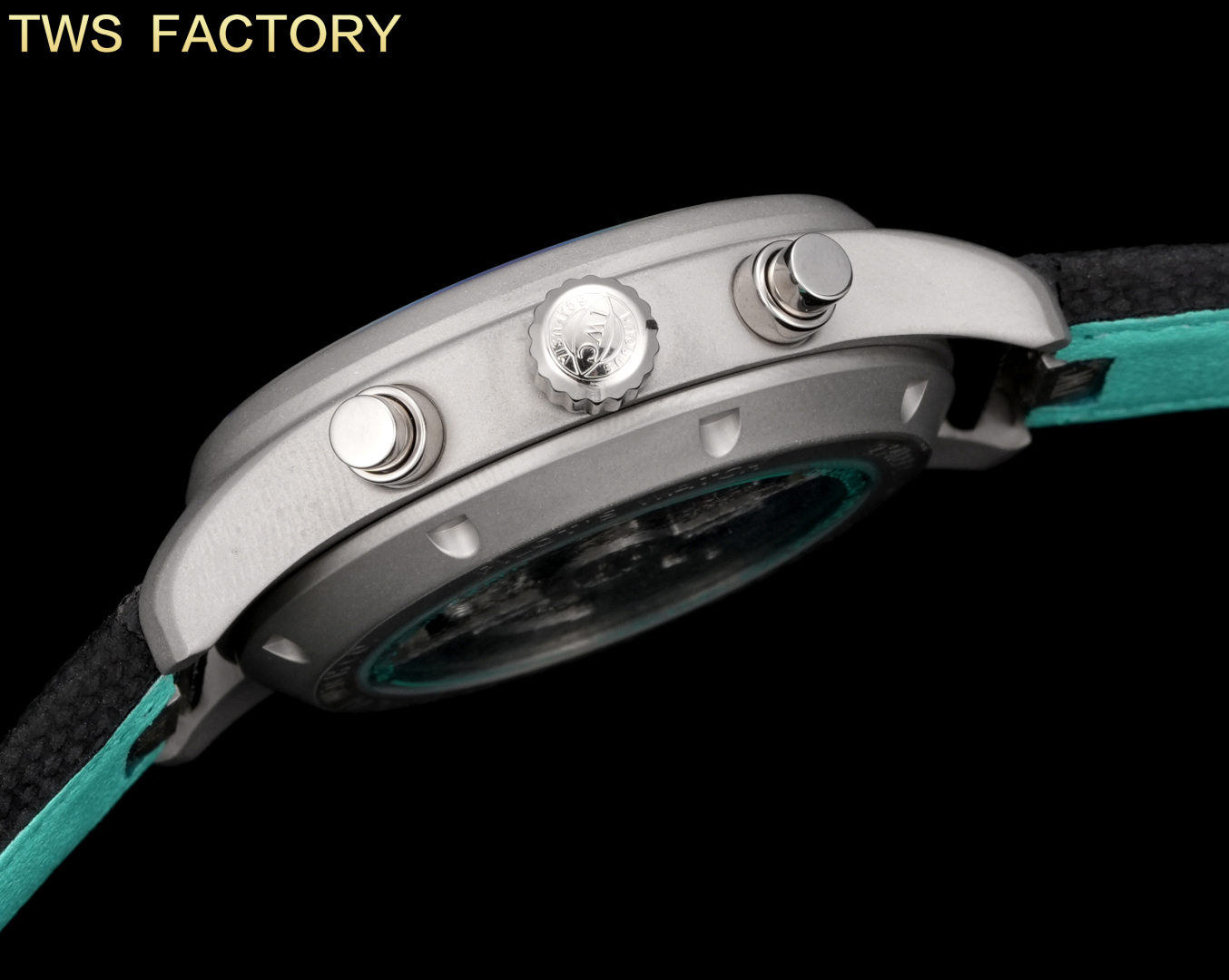 “Unified 3680TWS Factory IWC New Pilot IW388108: Titanium Effect Wristwatch Design and Features” - 图片 6