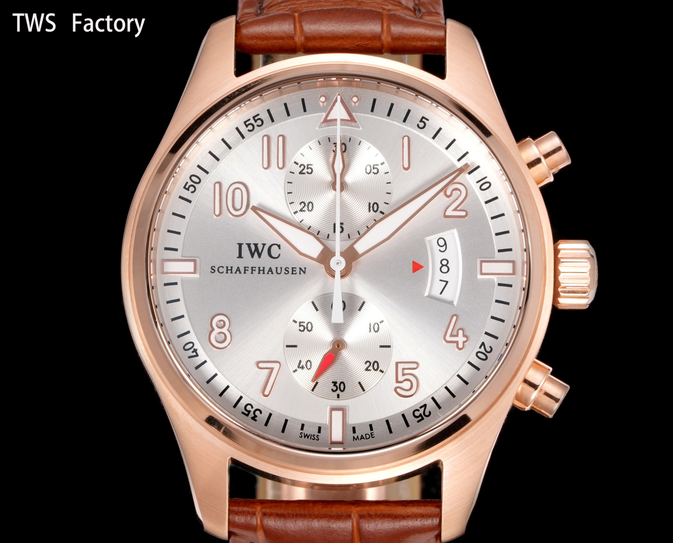IWC Pilot’s Firefighter Watch Review: White 3680, Gold 3910, Swiss-Made with Premium Features - 图片 3