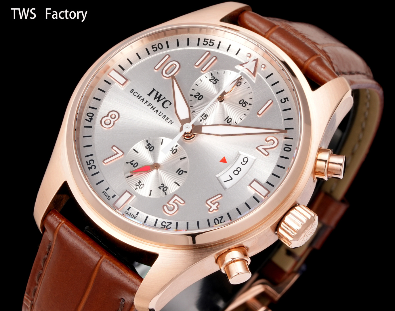 IWC Pilot’s Firefighter Watch Review: White 3680, Gold 3910, Swiss-Made with Premium Features - 图片 2