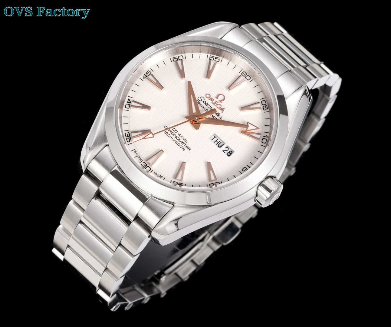 NO:586145,OVS Factory highly recommends the Omega Seamaster Aqua Terra rice watch. The dual calendar model has a diameter of 43MM and is gold in size. It is suitable for most wrist sizes and can be held in daily commuting and formal occasions!  1. Upgraded details: The dial details are deeply reproduced and aligned with the genuine product. Every texture has been carefully crafted to restore the classic texture; 2. The crown is optimized to use a screw-in design, with embossed craftsmanship and a new 'conical' shape, which not only improves recognition, but also makes debugging operations easier;  3. The carefully made 316L stainless steel case is made of exclusive CNC technology, with a delicate texture and wear resistance; it is paired with arched super wear-resistant glass to effectively resist daily scratches. The checkered pattern on the dial is clear and well-proportioned, and the visual hierarchy is rich; 4. The core configuration is equipped with a fully automatic/8501 mechanical movement, which has stable and accurate travel time, showing the charm and strength of the mechanical watch. OVS Factory's ingenious masterpiece is only to restore the excellent quality of classic watches. We sincerely invite all watch friends to appreciate it!  ,,omega,gold19860909OVS Factory 重磅推荐欧米茄海马系列Aqua Terra 米腕表 双历款直径43MM黄金尺寸,适配多数腕围,日常通勤与正式场合皆能hold住！ 1.细节升级表盘细节深度复刻,与正品一致对版,每一处纹路都经过精雕细琢,还原经典质感； 2.表冠优化采用旋入式设计,搭配凸雕工艺与全新“圆锥形”造型,不仅提升辨识度,更让调试操作更顺手； 3.材质用心316L精钢表壳经独家CNC工艺打造,质感细腻且耐磨损；搭配拱形超强耐磨玻璃,有效抵御日常刮擦,表盘格仔纹路清晰匀称,视觉层次丰富； 4.核心配置搭载全自动/8501机械机芯,走时稳定精准,尽显机械腕表的魅力与实力. OVS Factory匠心力作,只为还原经典腕表的卓越品质,诚邀各位表友品鉴！,,omega,gold,Watch