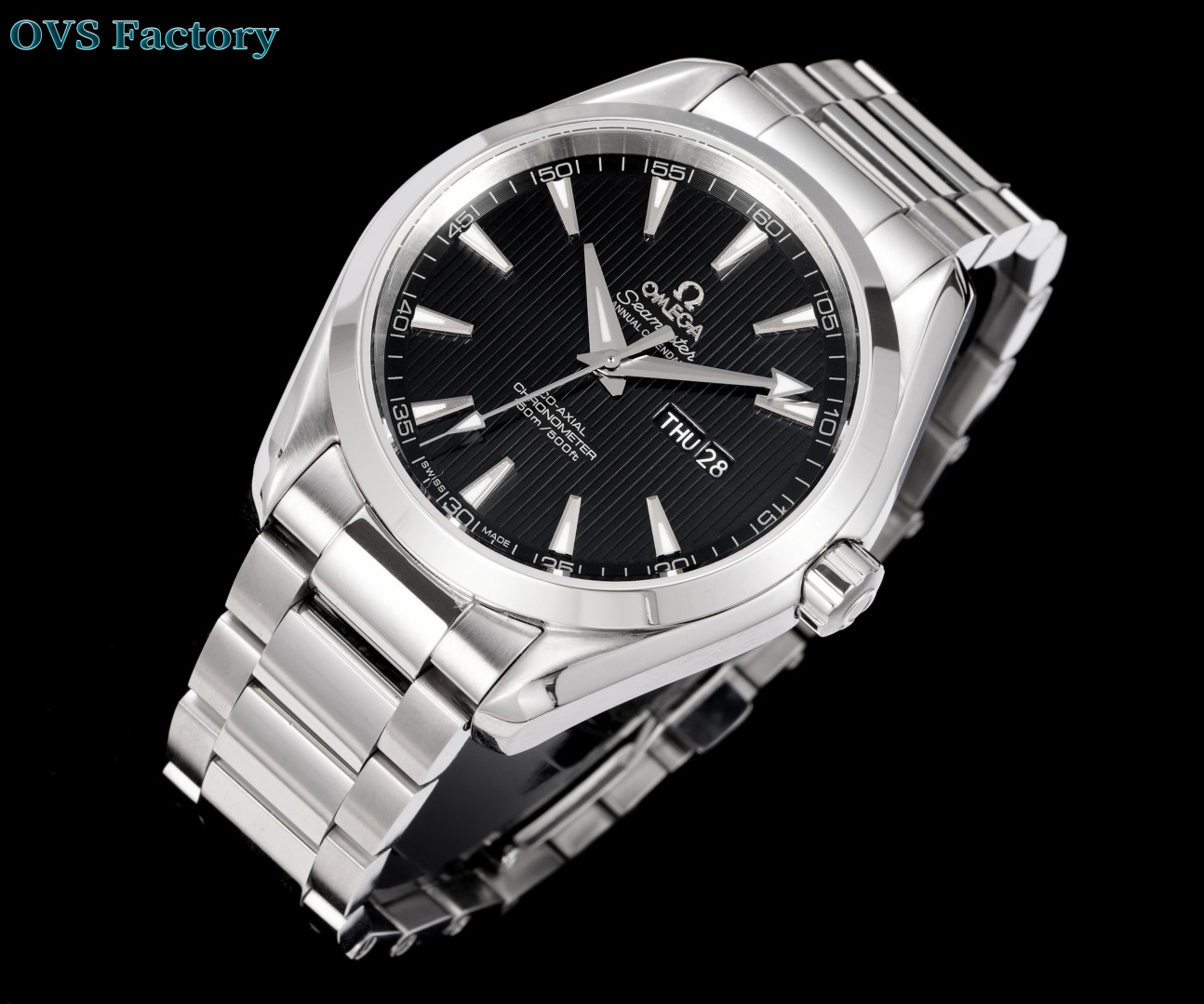 NO:586139,OVS Factory highly recommends the Omega Seamaster Aqua Terra rice watch. The dual calendar model has a diameter of 43MM and is gold in size. It is suitable for most wrist sizes and can be held in daily commuting and formal occasions!  1. Upgraded details: The dial details are deeply reproduced and aligned with the genuine product. Every texture has been carefully crafted to restore the classic texture; 2. The crown is optimized to use a screw-in design, with embossed craftsmanship and a new 'conical' shape, which not only improves recognition, but also makes debugging operations easier;  3. The carefully made 316L stainless steel case is made of exclusive CNC technology, with a delicate texture and wear resistance; it is paired with arched super wear-resistant glass to effectively resist daily scratches. The checkered pattern on the dial is clear and well-proportioned, and the visual hierarchy is rich; 4. The core configuration is equipped with a fully automatic/8501 mechanical movement, which has stable and accurate travel time, showing the charm and strength of the mechanical watch. OVS Factory's ingenious masterpiece is only to restore the excellent quality of classic watches. We sincerely invite all watch friends to appreciate it!  ,,omega,gold19860909OVS Factory 重磅推荐欧米茄海马系列Aqua Terra 米腕表 双历款直径43MM黄金尺寸,适配多数腕围,日常通勤与正式场合皆能hold住！ 1.细节升级表盘细节深度复刻,与正品一致对版,每一处纹路都经过精雕细琢,还原经典质感； 2.表冠优化采用旋入式设计,搭配凸雕工艺与全新“圆锥形”造型,不仅提升辨识度,更让调试操作更顺手； 3.材质用心316L精钢表壳经独家CNC工艺打造,质感细腻且耐磨损；搭配拱形超强耐磨玻璃,有效抵御日常刮擦,表盘格仔纹路清晰匀称,视觉层次丰富； 4.核心配置搭载全自动/8501机械机芯,走时稳定精准,尽显机械腕表的魅力与实力. OVS Factory匠心力作,只为还原经典腕表的卓越品质,诚邀各位表友品鉴！,,omega,gold,Watch