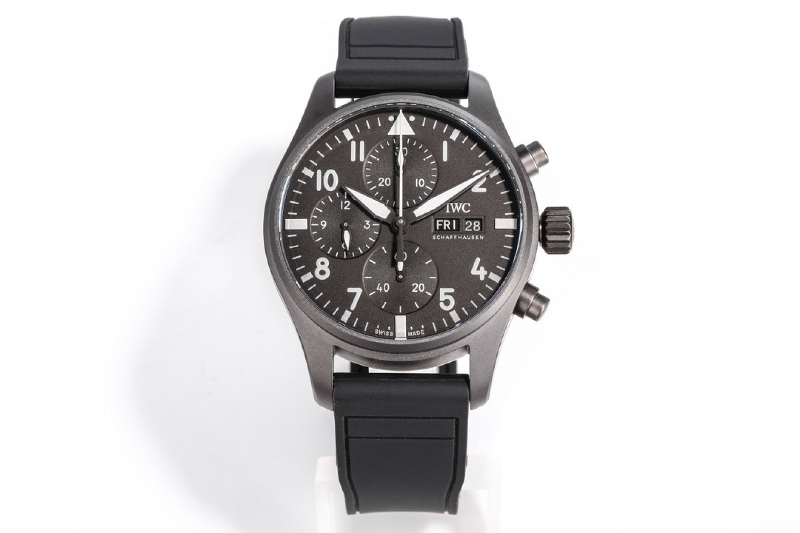 NO:765316,TWS new product IWCAMG engineers join forces and are full of excitement. IWC pilot's new IW388108 1. The watch is treated with sandblasting matte technology to present a titanium effect. The workmanship is mature, the lines are clear and three-dimensional, and the color matching is harmonious. It is very versatile. 3. The dial design continues the pilot's classic cockpit dashboard style. The Petronas Green color combination gives the watch a brand new look and is full of excitement.  4. The new transparent bottom design adopts the modified self-produced 69385 self-winding mechanical movement, which can provide the watch with a 46-hour power reserve when fully wound. 5. The double-layer light blue anti-vertigo coating allows for clearer reading. It continues the classic appearance of the previous model, and Petronas Green has also become a hot spot this year. It is definitely the most universal watch. 6. No expense is spared to open the original mold, and it is paired with a quick-release fluororubber strap/quick-release woven belt exclusively developed by the counter. Welcome to taste this masterpiece of TWS!  ,,iwc19860909TWS新品 IWCAMG工程师强强联手 骚气十足 IWC万国飞行员新款IW388108 1.腕表采用喷砂哑光技术处理呈现钛效果,做工成熟,线条清晰而富有立体感,颜色搭配和谐,非常百搭.3.表盘设计延续飞行员经典的驾驶舱仪表盘风格 马石油绿颜色搭配使腕表焕然一新 骚气十足 4.全新透底设计采用改自产69385型自动上链机械机芯,上满链后能为腕表提供46小时动力储存 5.双层浅蓝色防眩晕镀膜更能清楚的读时,延续的前作的经典外观,马石油绿也成为今年的大热门 绝对是最具万国气质的腕表 6.不惜成本原装开模 搭配专柜独家研发快拆氟橡胶表带/快拆编织皮带 TWS匠心巨作 欢迎品鉴！,,iwc,Watch