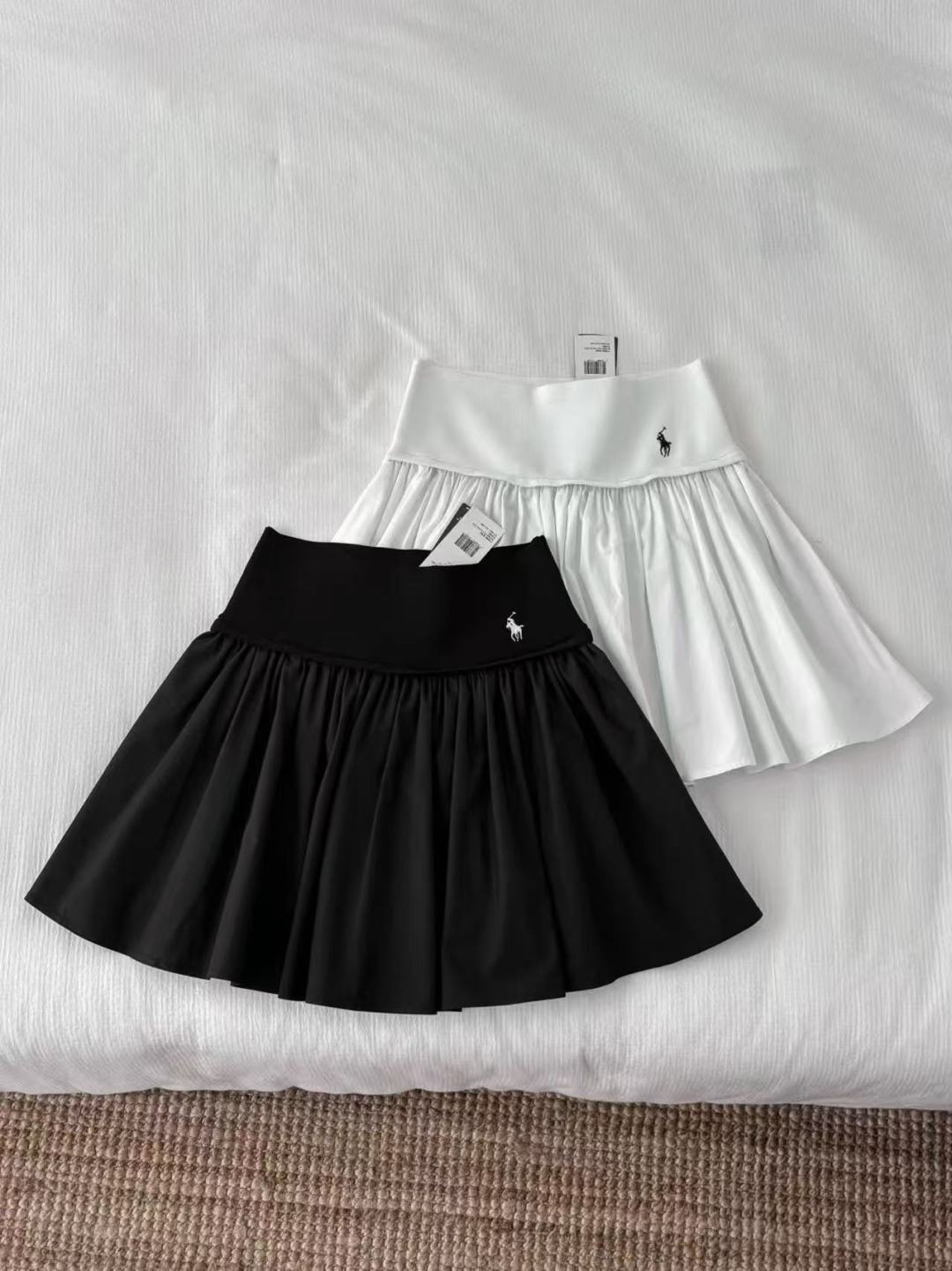 NO:891551,Ralph laure*Raff's new pleated A-line skirt, high-elastic knitted waist, French double-pressed hemming technology, original custom-dyed fabric, one color and one code can be verified - Color White Black - Size XXS XS S,, loro piana, skirts,19860909Ralph laure*拉夫新款百褶A字裙半裙 高弹针织腰头 法式双压线锁边工艺 原厂定染面料 可验证一色一码 -颜色 白色 黑色 -尺码 XXS XS S,,loro piana,skirts,,Women's clothing