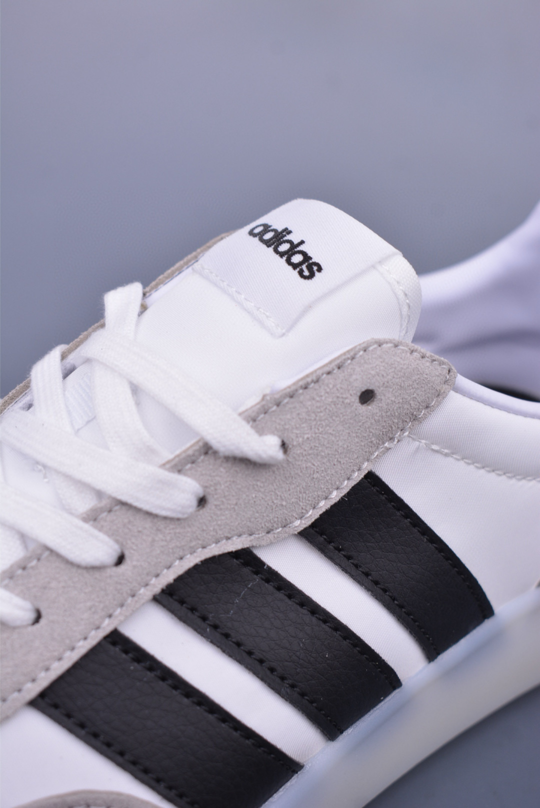Adidas Barreda Decode 阿迪舒适减震低帮休闲板鞋 JI2315