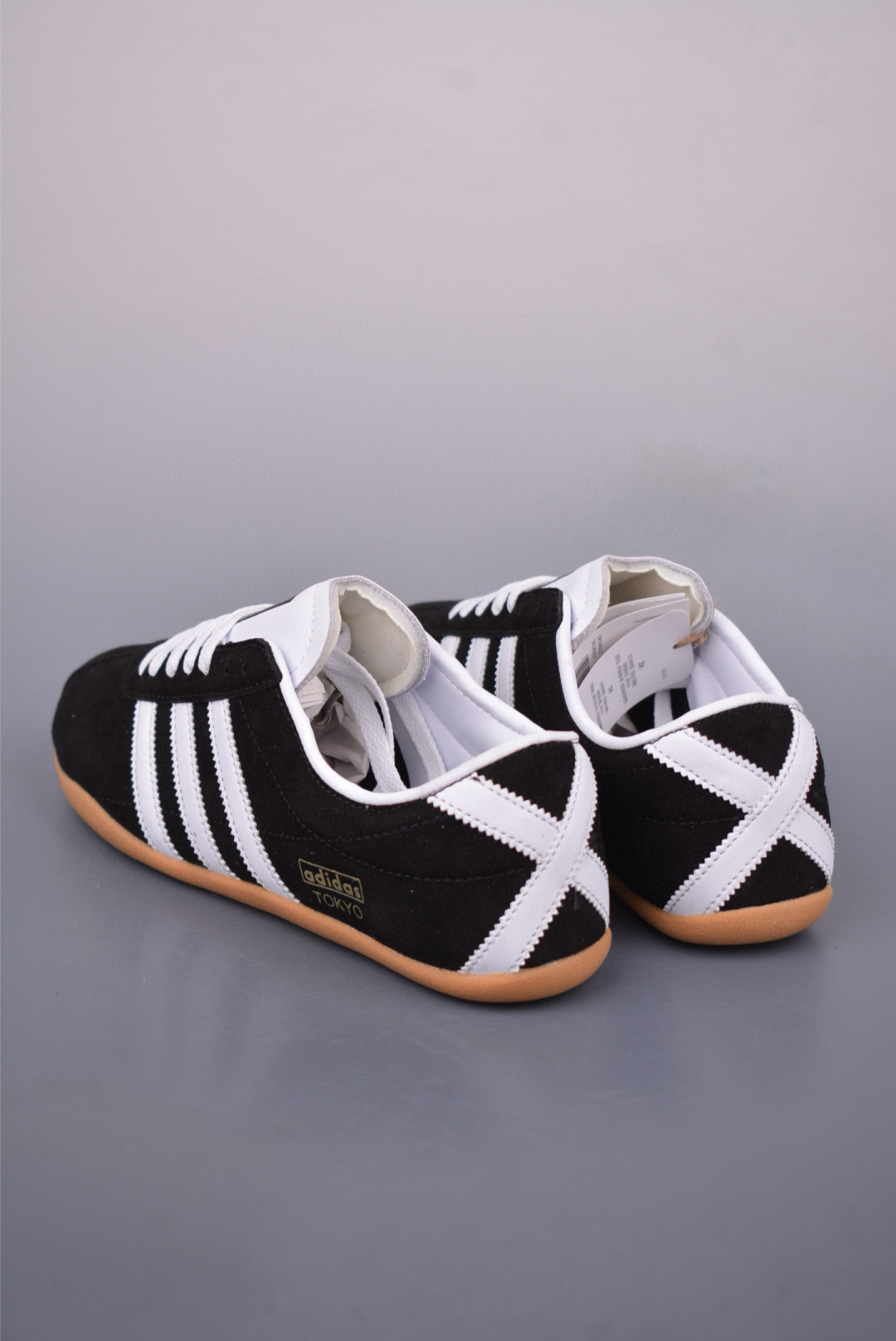 Adidas Originals Tokyo Limited Edition Retro Sneakers - Black/White 3 cmp i1749079878145 1887 0 1