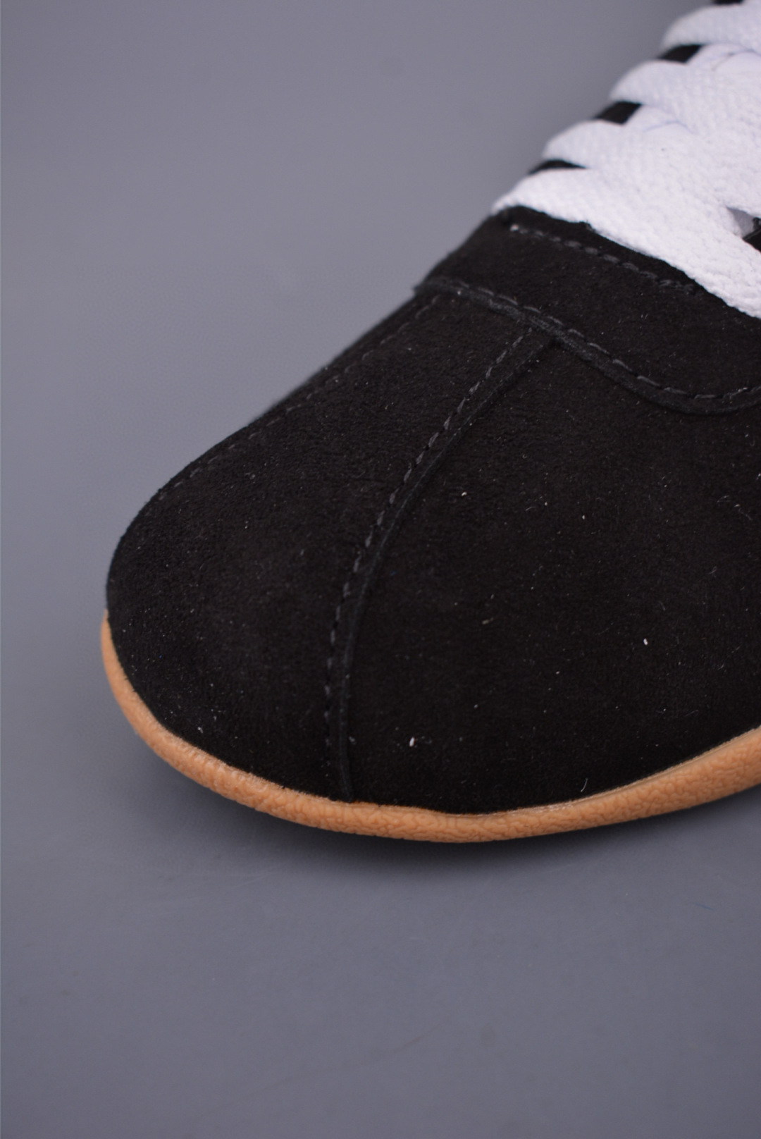 Adidas Originals Tokyo Limited Edition Retro Sneakers - Black/White 7 cmp i1749079878145 7545 0 5