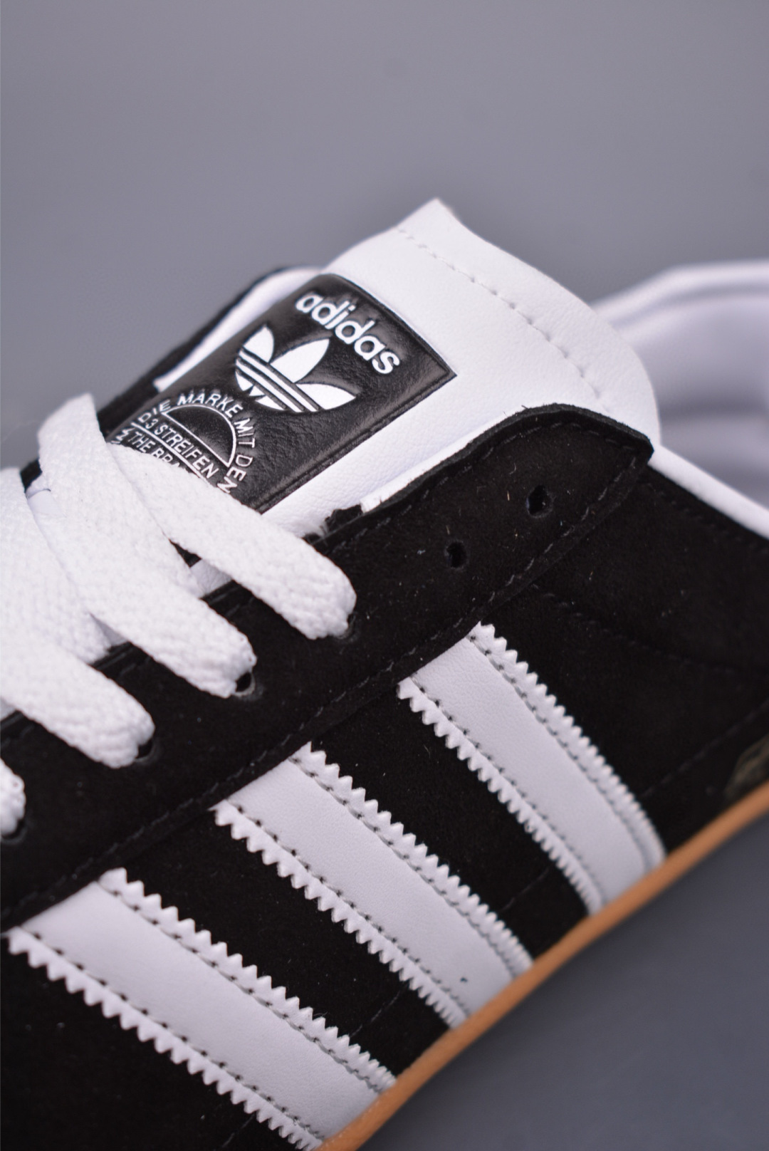 Adidas Originals Tokyo Limited Edition Retro Sneakers - Black/White 8 cmp i1749079879284 5482 0 6