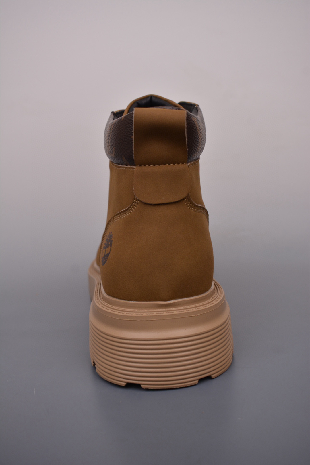 Timberland x Lv Collaboration Boots - Premium Leather, Modern Style 5 cmp i1760976750823 392 0 3
