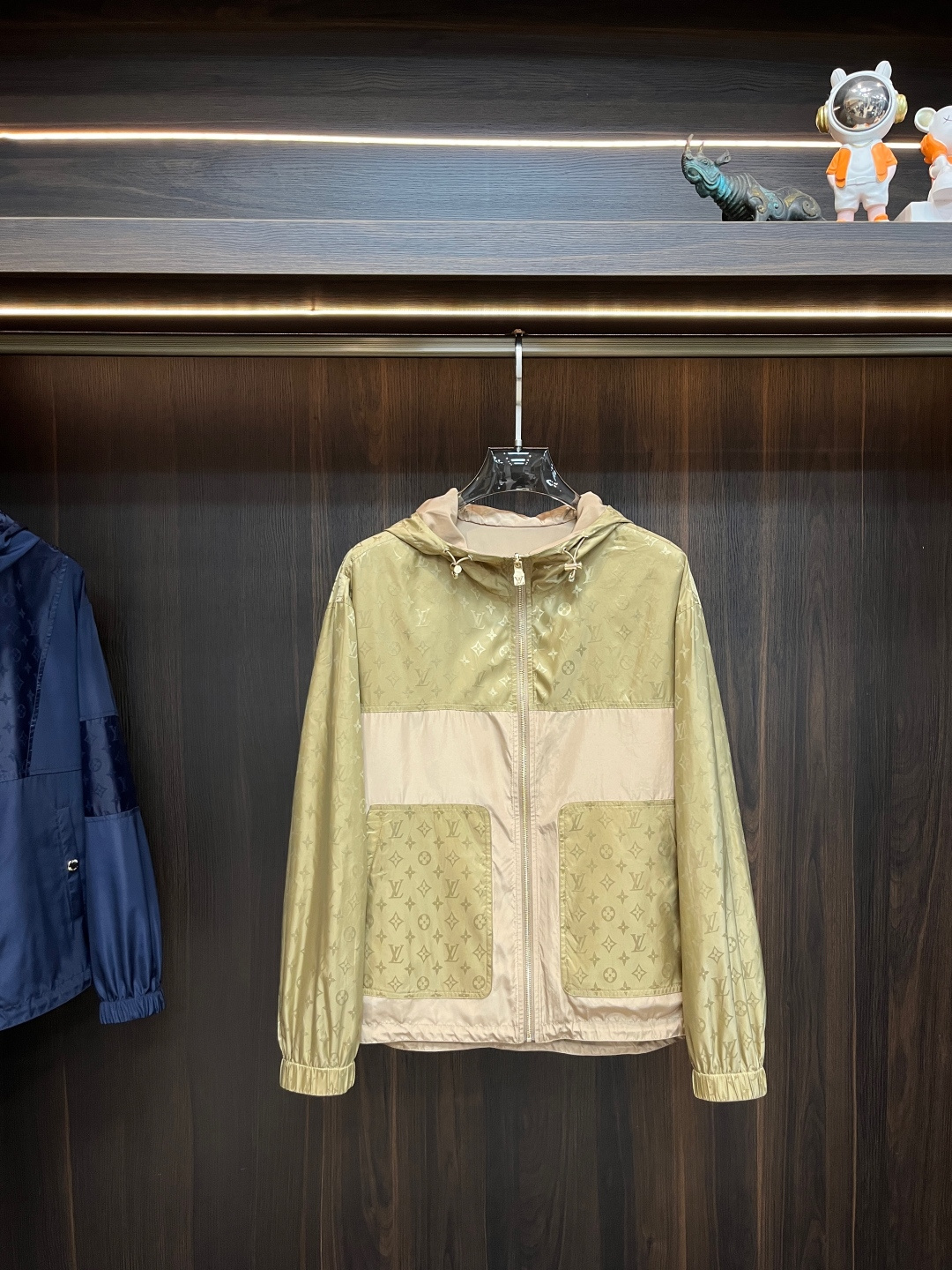 Louis Vuitton 主推 LV 2026ss早春新款发布 驴牌连帽夹克外套 双面穿春季 外套 穿上就是舒适自在又显瘦的存在