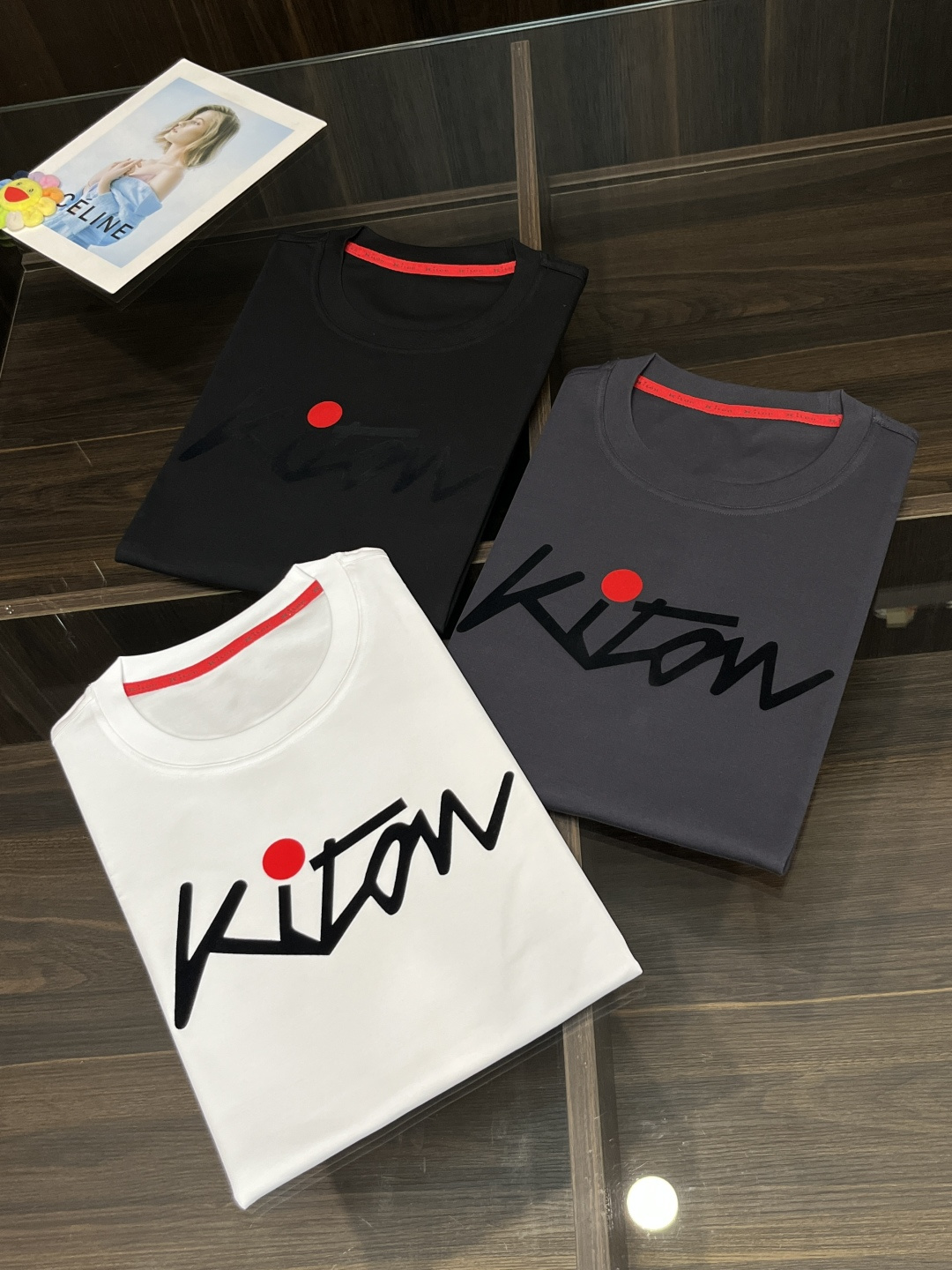 NO:131667,Main recommendations are exclusively available for spring new fashionable and casual round neck short sleeves, wide version of high-density 320 grams pure cotton fabric, high-end needle embroidery, high-end European version original single T-shirt, trendy and fashionable casual half-sleeved, breathable and comfortable, impeccable details, brand element design concept, reflecting high quality. It presents casual cut, and the upper body style is superb!  Number of codes 48-54 H new model first release, T-shirt,tees,t-shirt,alexander wang19860909主推 独家专供春季新款时尚休闲圆领短袖,阔版高密度320克纯棉面料,高级密针刺绣、高端欧版原单T恤,潮流时尚休闲半袖 透气舒适度高,细节无可挑剔,品牌元素设计理念,体现高品质.呈现休闲裁剪,上身版型超赞！码数48-54 H新款首发,,T-shirt,tees，t-shirt,alexander wang,Men's clothing