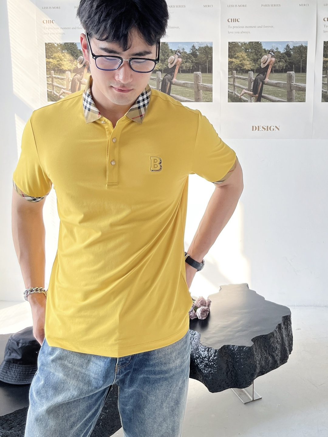 NO:140080,The main recommendation Burberry is exclusively designed for the new autumn Burberry fashion casual lapel short sleeves, high-density cotton fabric, high-end needle embroidery, high-end European version original single T-shirt, trendy and fashionable casual half-sleeved, breathable and comfortable, impeccable details, brand element design concept, reflecting high quality. It presents casual cut, and the upper body style is superb!  Code Number M-3XL H2025 new model first launch, burberry, burberry, T-shirt, tees, t-shirt, alexander wang19860909主推 Burberry 独家专供秋季新款巴宝莉时尚休闲翻领短袖,高密度纯棉面料,高级密针刺绣、高端欧版原单T恤,潮流时尚休闲半袖 透气舒适度高,细节无可挑剔,品牌元素设计理念,体现高品质.呈现休闲裁剪,上身版型超赞！码数M-3XL H2025新款首发,,burberry,burberry,T-shirt,tees，t-shirt,alexander wang,Men's clothing