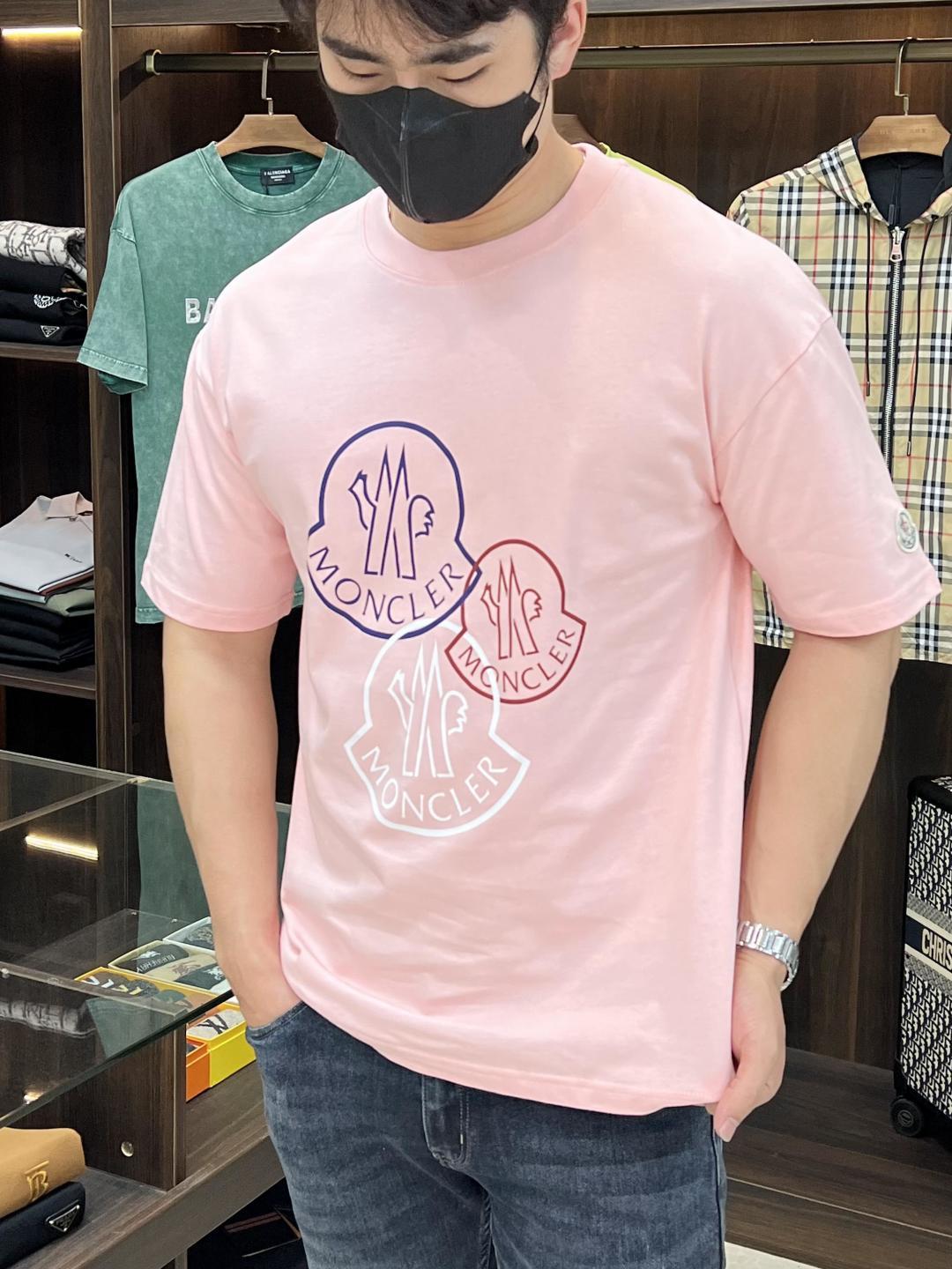 NO:155631,The main recommendation is Moncler exclusively for the new style of men's fashionable casual short-sleeved T-shirt for men in spring, and the new style of casual round neck half-sleeved T-shirt for spring!  High-end European version original single trendy fashion boutique!  High breathability and comfort, impeccable details, brand elements design concept, reflecting high quality. It presents casual cut and has a great upper body style!  S-XL H new model debut, christian louboutin, Moncler, T-shirt, tees, t-shirt, alexander wang19860909主推 Moncler 春季独家专供新款蒙口潮男时尚休闲短袖T恤,春季新款休闲圆领半袖T恤！高端欧版原单潮流时尚精品！透气舒适度高,细节无可挑剔,品牌元素设计理念,体现高品质.呈现休闲裁剪,上身版型超赞！ 码数S-XL H新款首发,,christian louboutin,Moncler,T-shirt,tees，t-shirt,alexander wang,Men's clothing