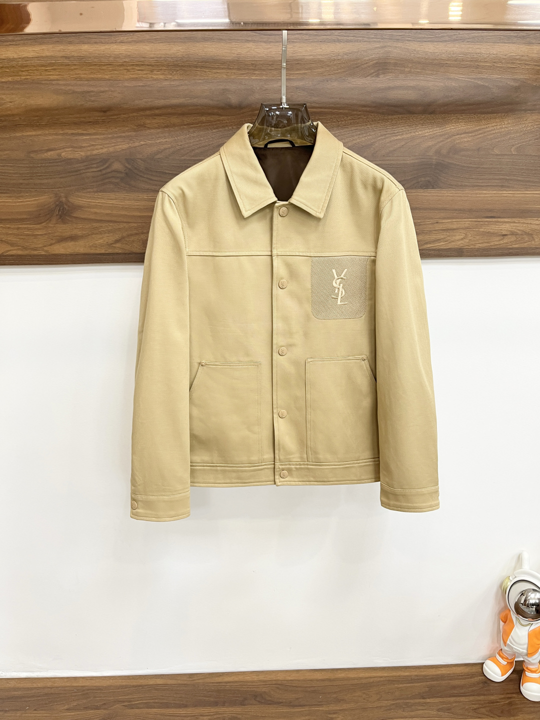 YSL 2025s Fall Coat: Comfortable, Stylish, and Durable for Daily Wear