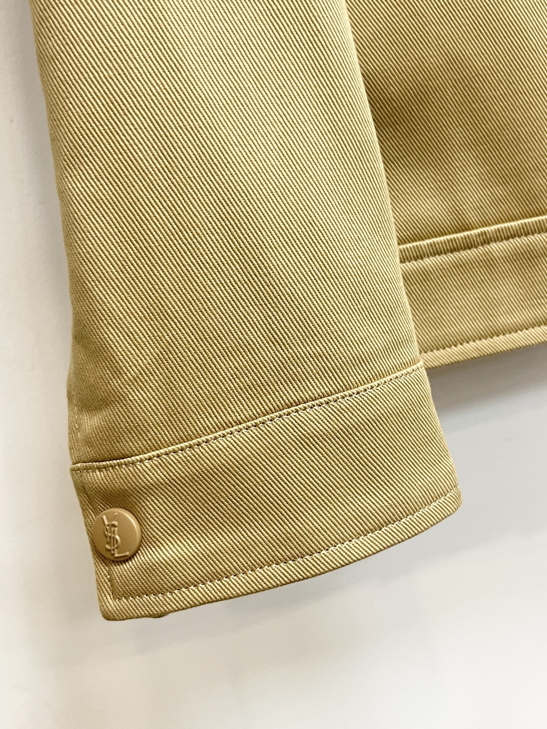 YSL 2025s Fall Coat: Comfortable, Stylish, and Durable for Daily Wear - 图片 7