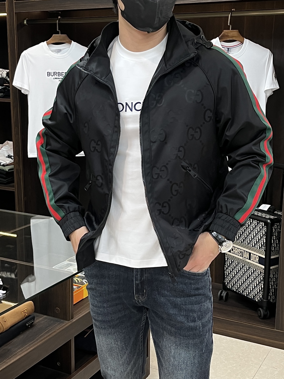Gucci GG Jacquard Hooded Jacket: Autumn Essential, Comfortable & Stylish 7 cmp i1755800405436 6735 0 5