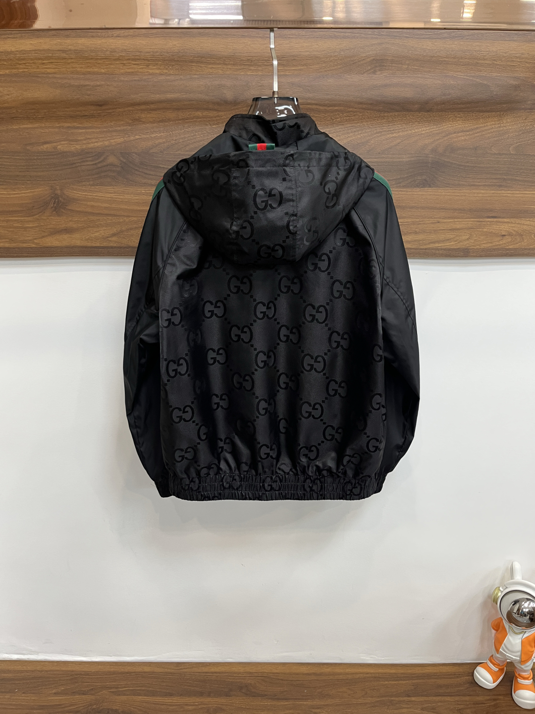 Gucci GG Jacquard Hooded Jacket: Autumn Essential, Comfortable & Stylish 5 cmp i1755800410767 3074 0 3