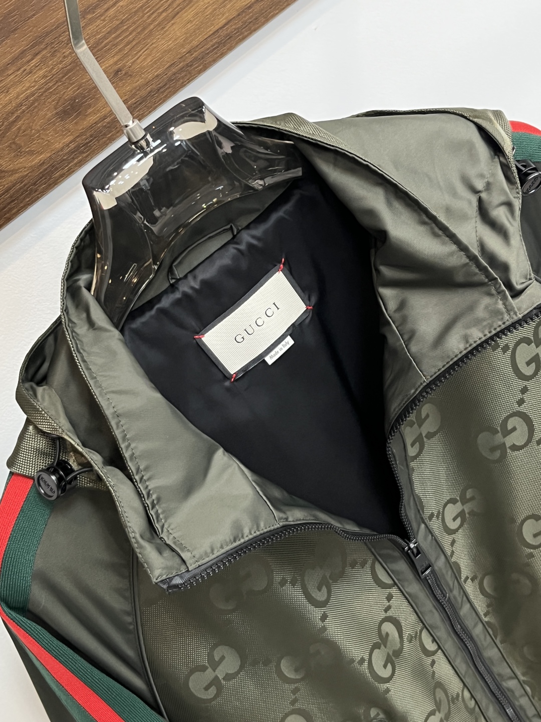 Gucci GG Jacquard Hooded Jacket: Lightweight & Stylish Autumn Essential 8 cmp i1755800495492 8823 0 6